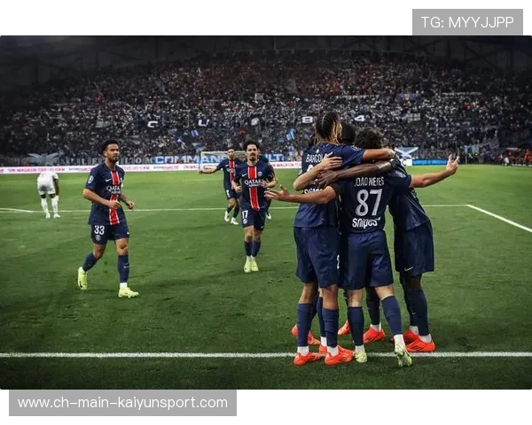 马赛新战术揭秘：边路速度与侵略性的完美融合