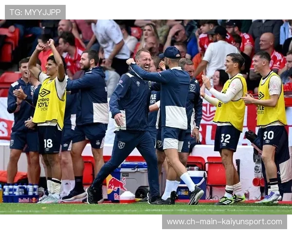 刚续约就下课！狼队解雇主帅佩雷拉，成英超第4位下课主帅，英超首位下课主帅