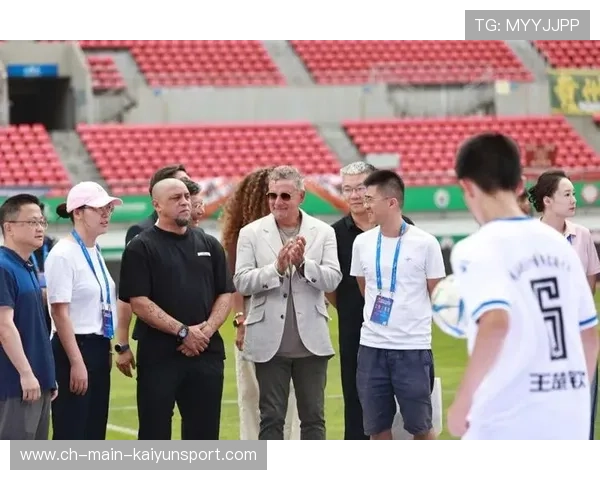 青训是否支持球员多方位发展包括身体和心理，青训球员有工资吗